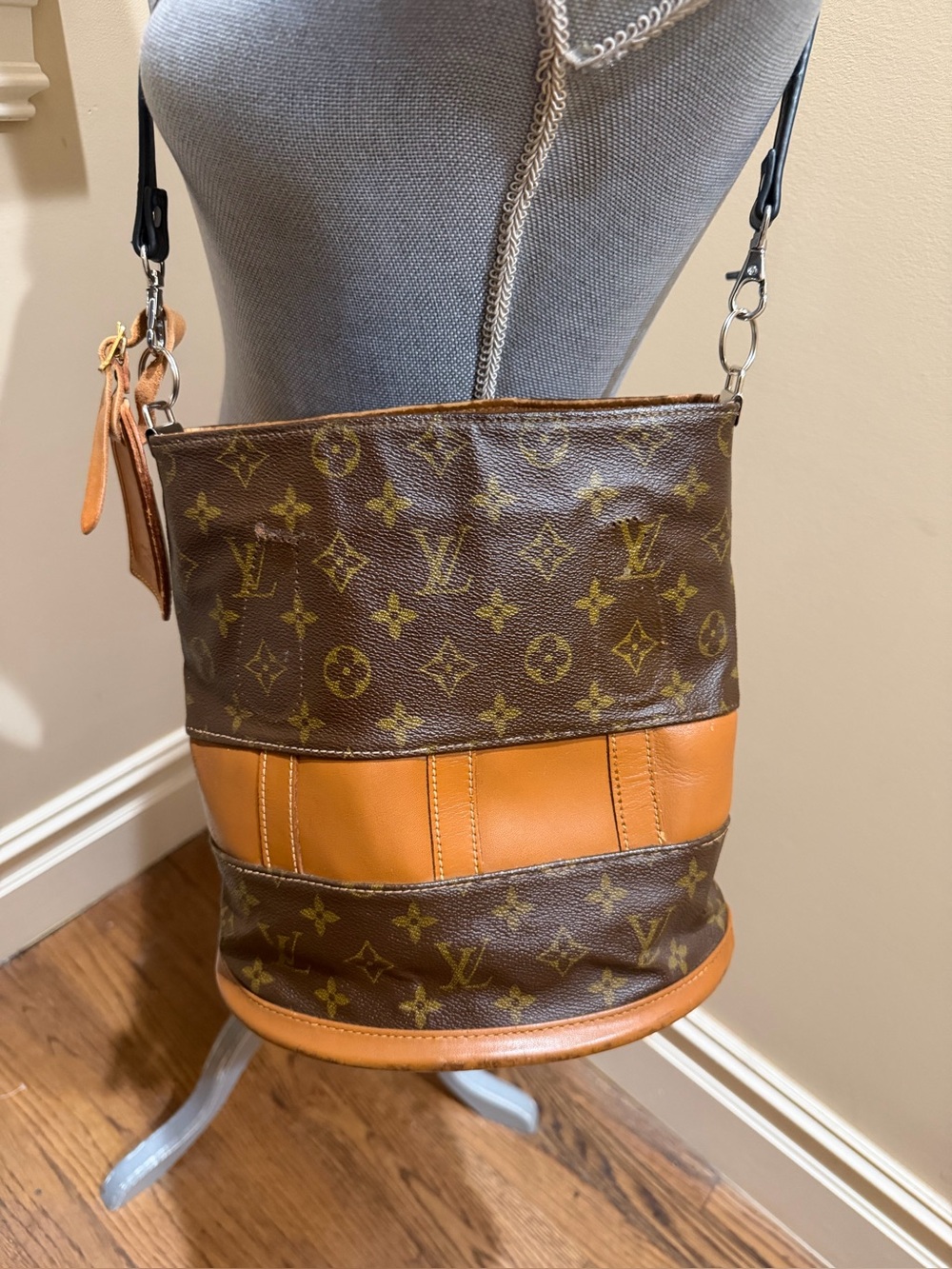 Louis Vuitton French Company Vintage Bucket Bag/FOR PROJECT ONLY AS IS!